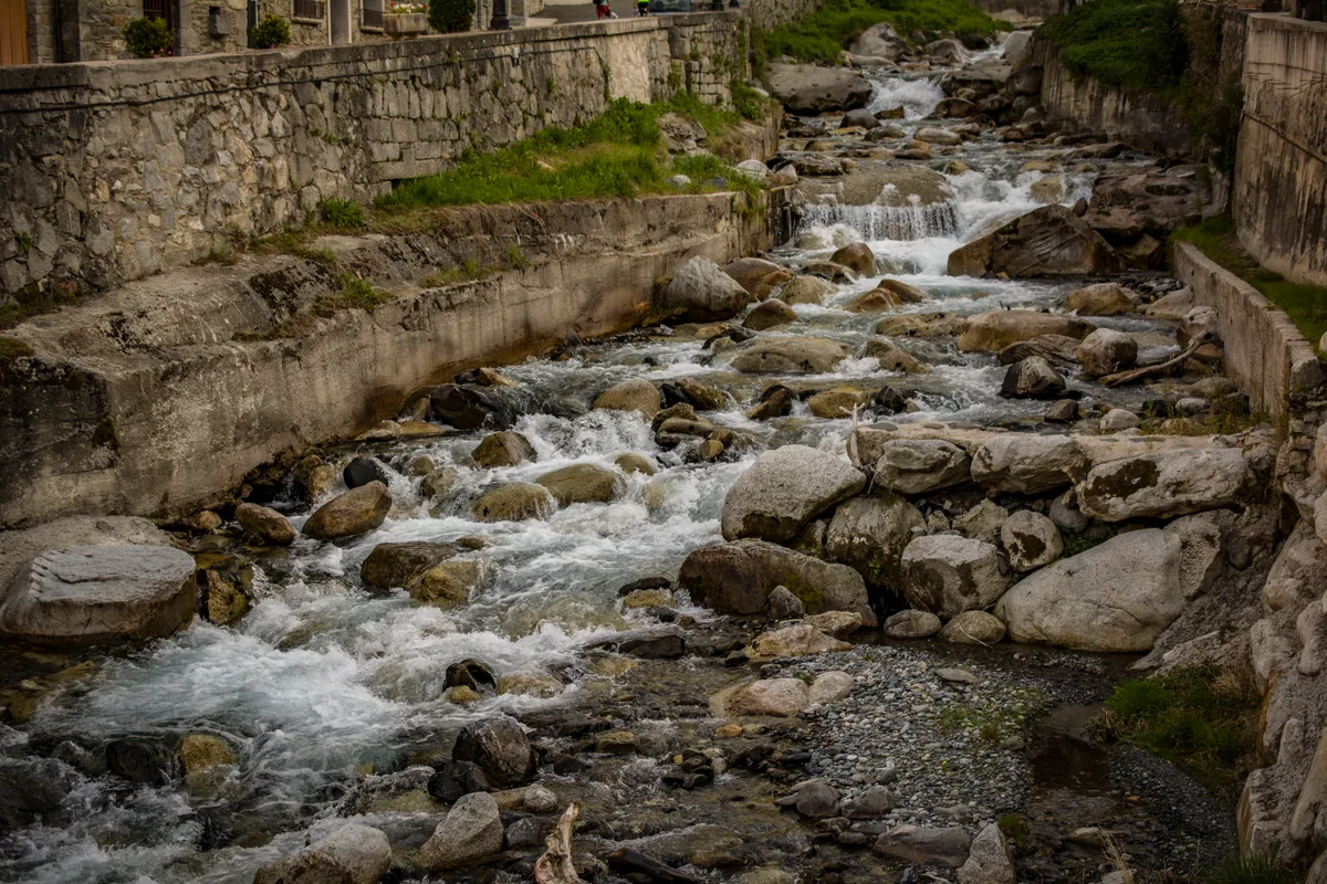 Garona / Garonne (headwaters) — File:ES5130034-Rio Garona-Arties 2.jpg