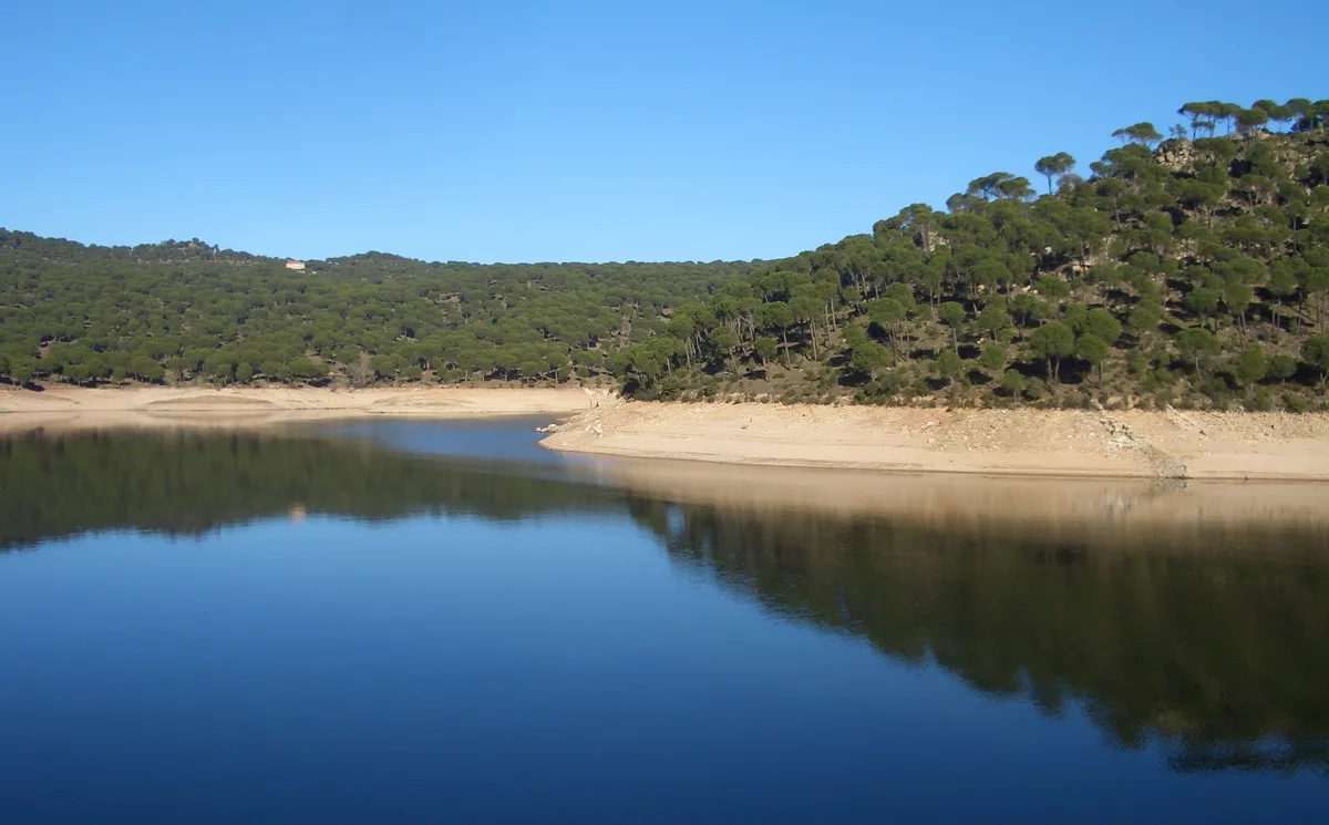 Embalse de San Juan — File:Pantano San Juan.jpg
